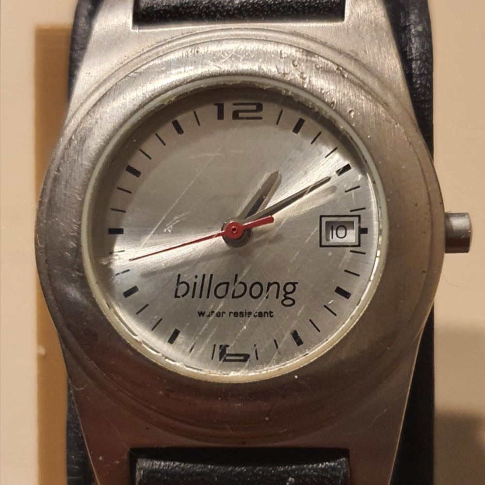 🦋10/$20🦋 Vtg Billabong Rockettes Silver Studded Leather Wideband Women's Watch
